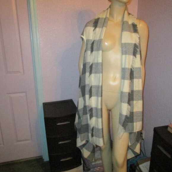 Shyanne SHILOH Sweater CARDIGAN Shawl WRAP Duster VEST Fringe SLEEVELESS Long OS - Picture 4 of 9